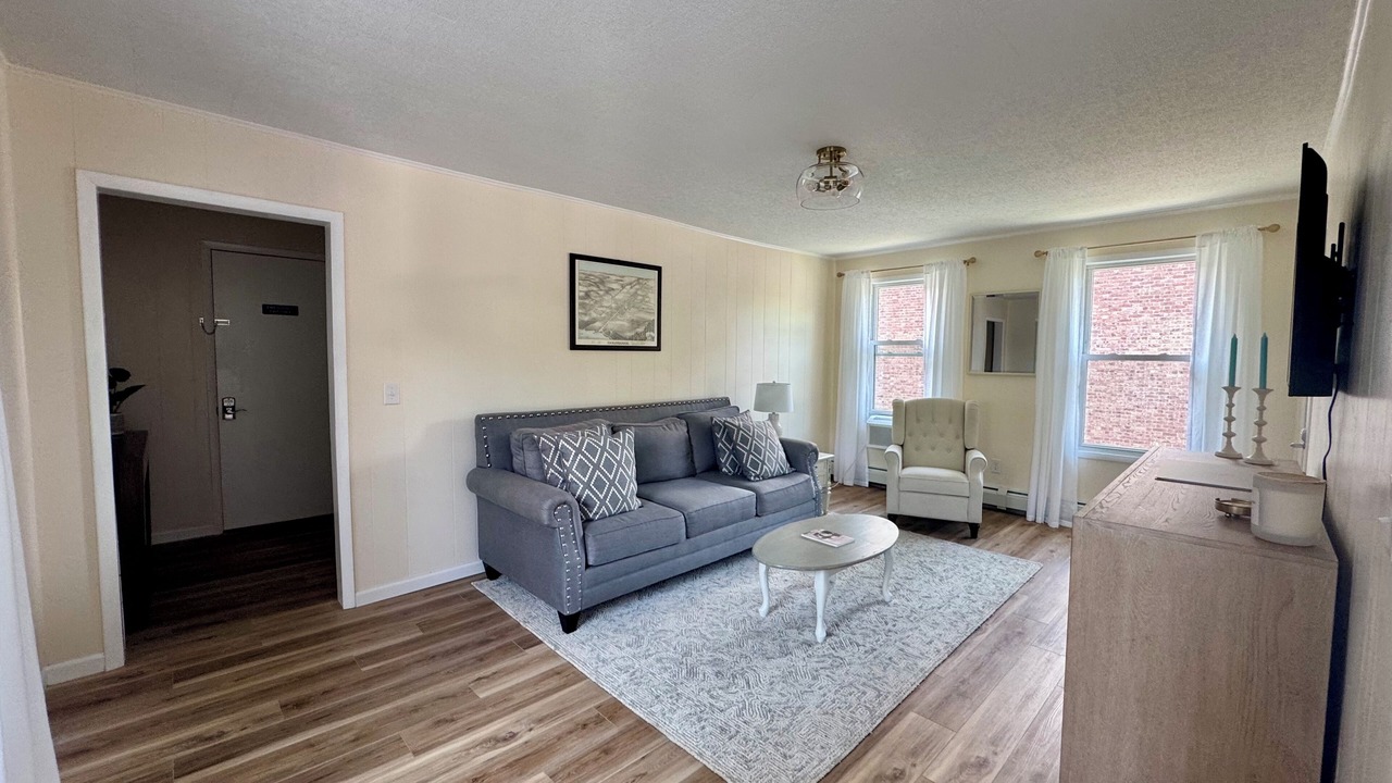 Photo of Livingroom in Canandaigua
