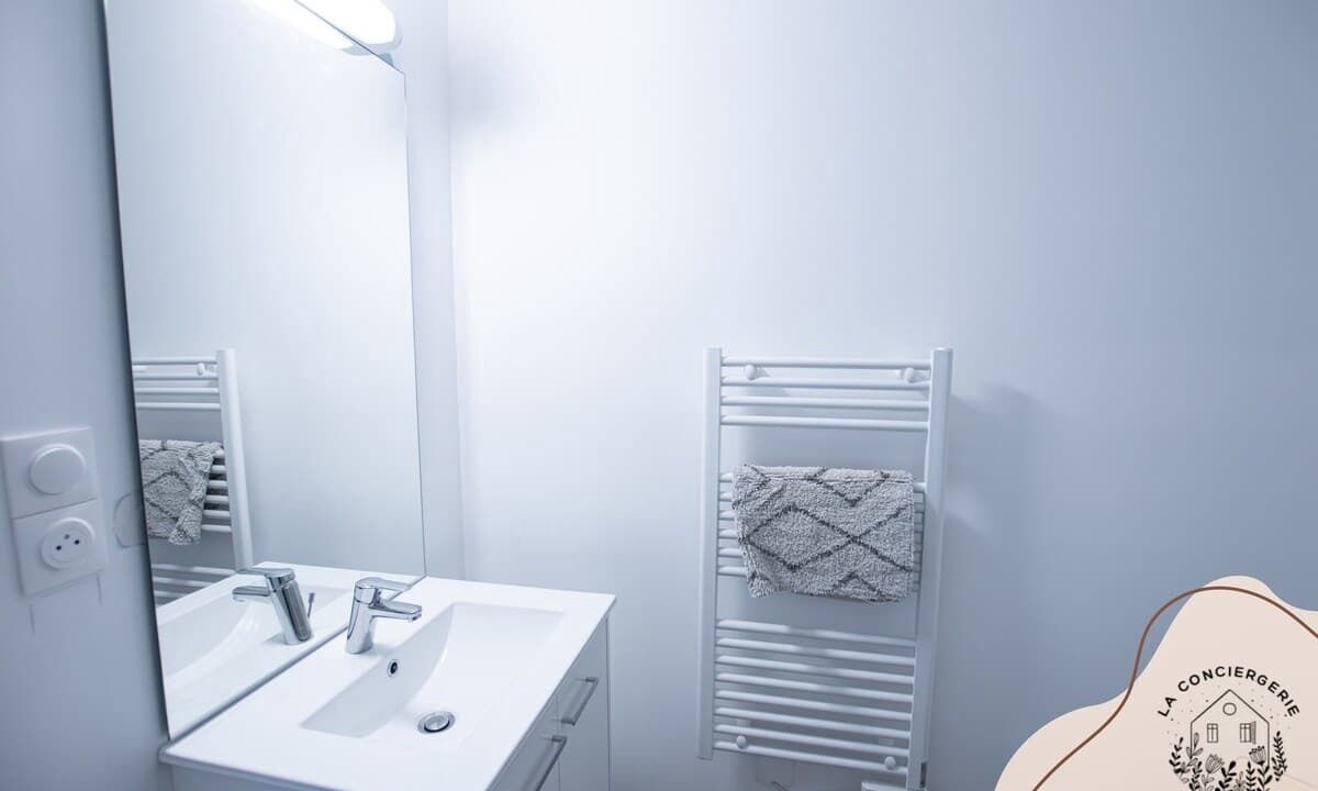 Photo of Others in Lens