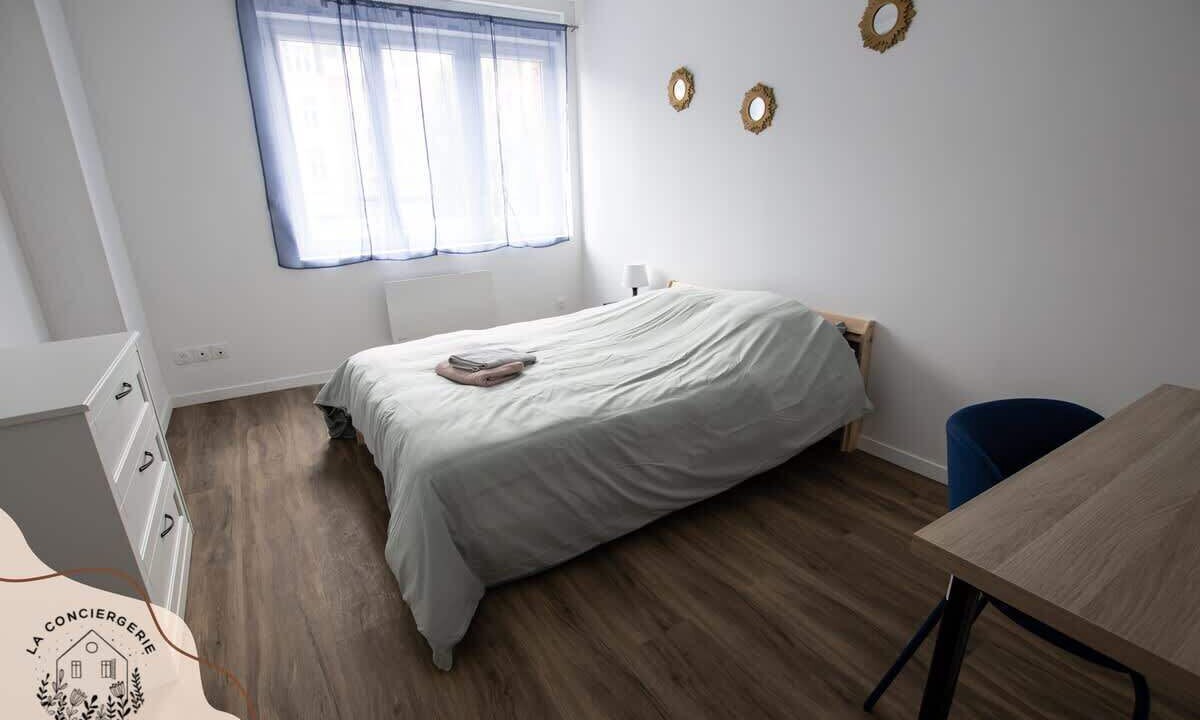 Photo of Others in Lens