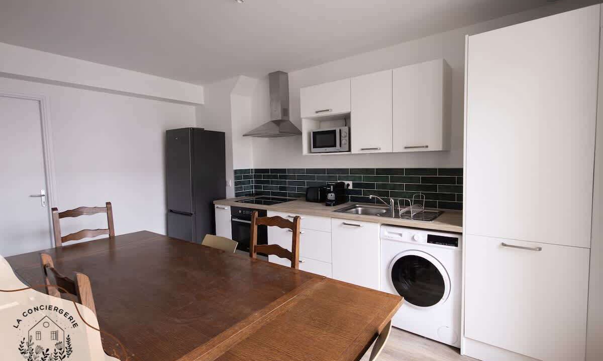 Photo of Others in Lens