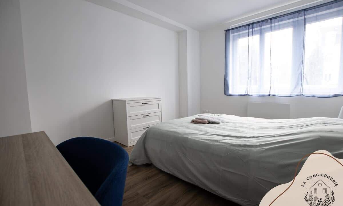 Photo of Others in Lens