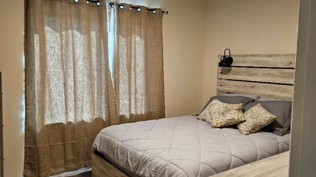 Photo of Bedroom in Lawrenceburg