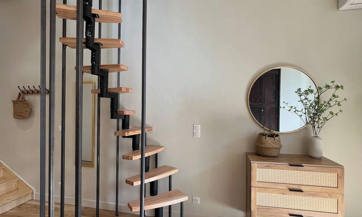 Photo of Others in Martel