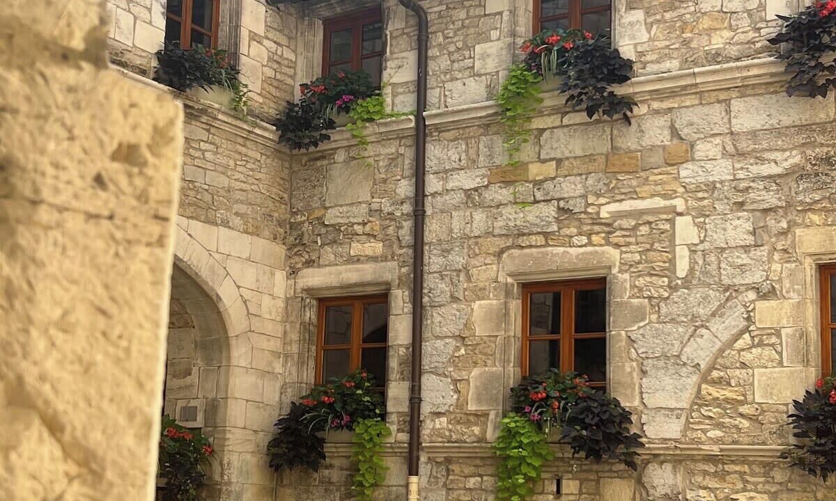 Photo of Outdoor in Martel