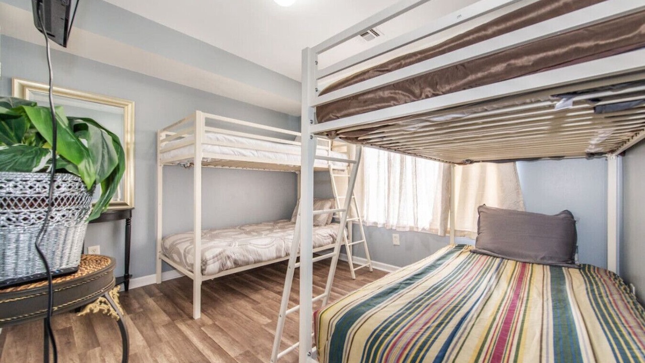 Photo of Bedroom in Newark