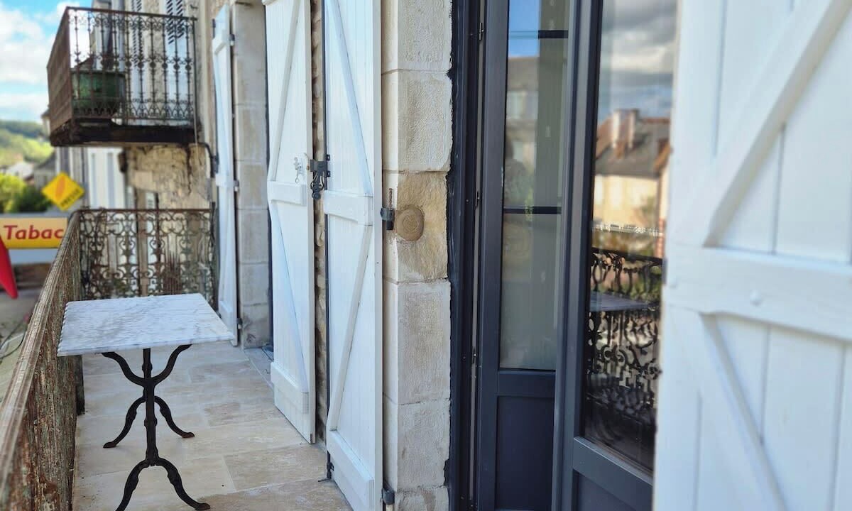 Photo of Outdoor in Martel