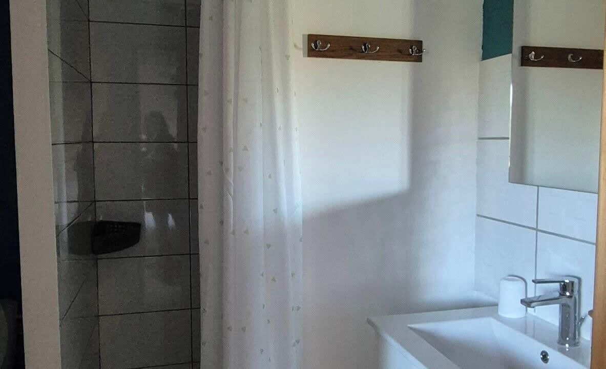 Photo of Bathroom in Thegra