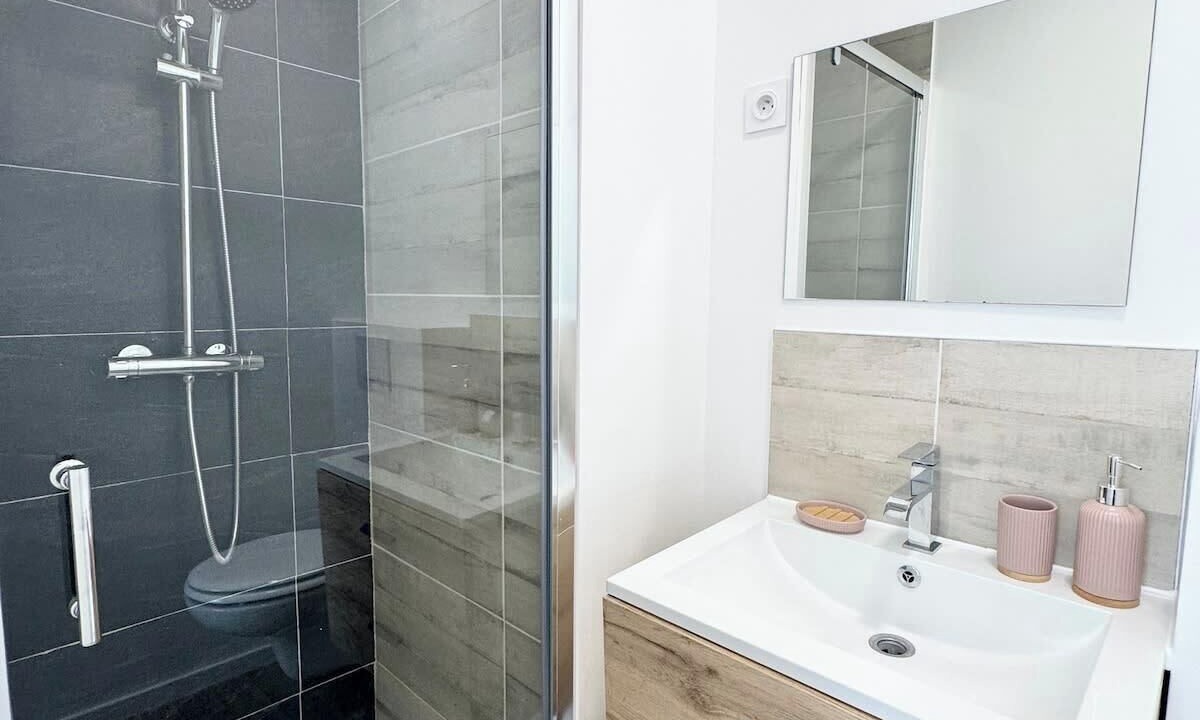 Photo of Bathroom in Queven