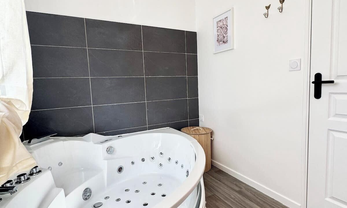 Photo of Bathroom in Queven