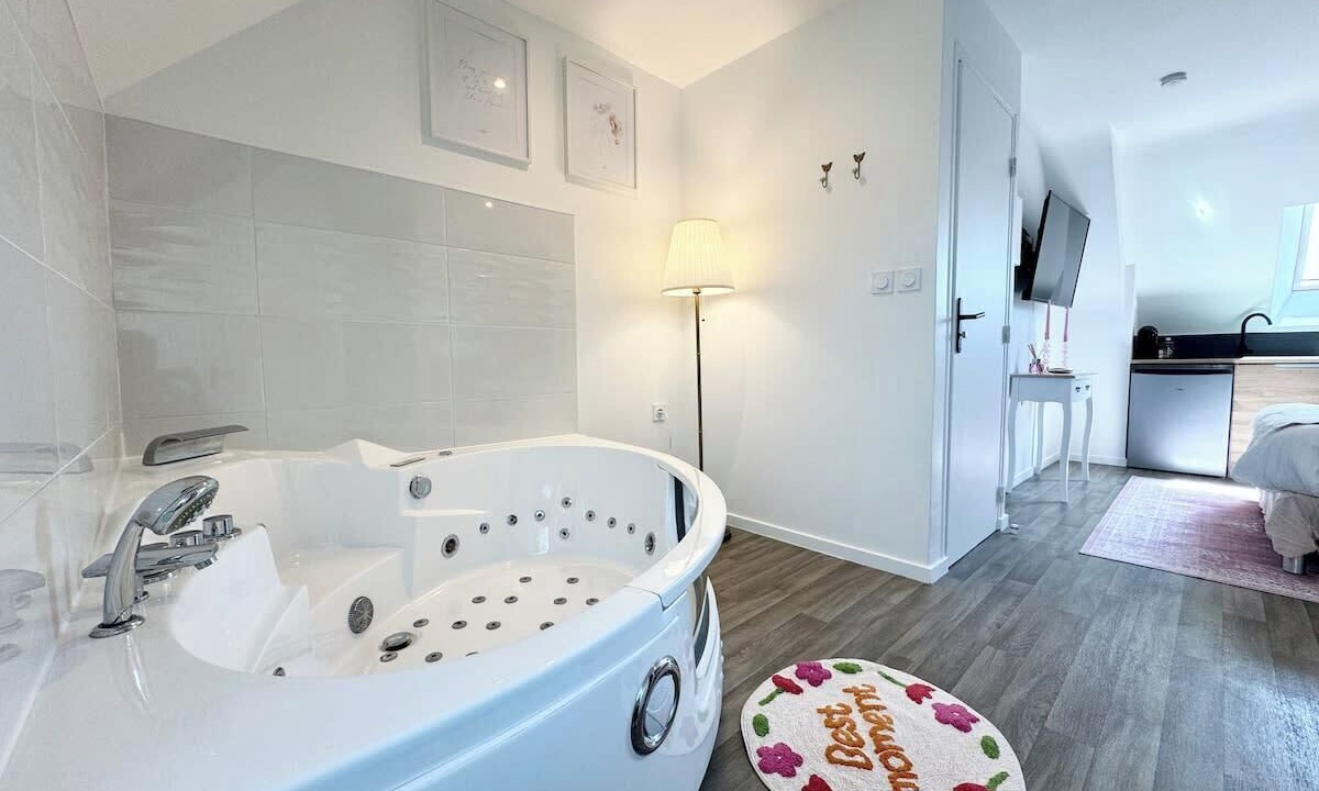 Photo of Bathroom in Queven