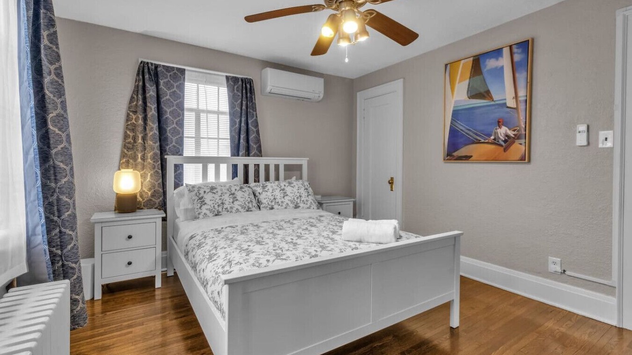 Photo of Bedroom in Niagara Falls