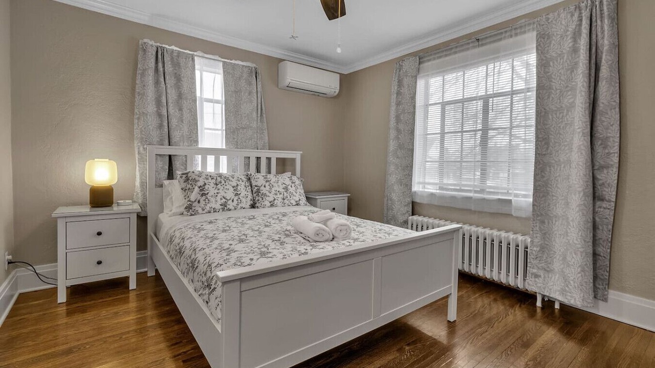 Photo of Bedroom in Niagara Falls