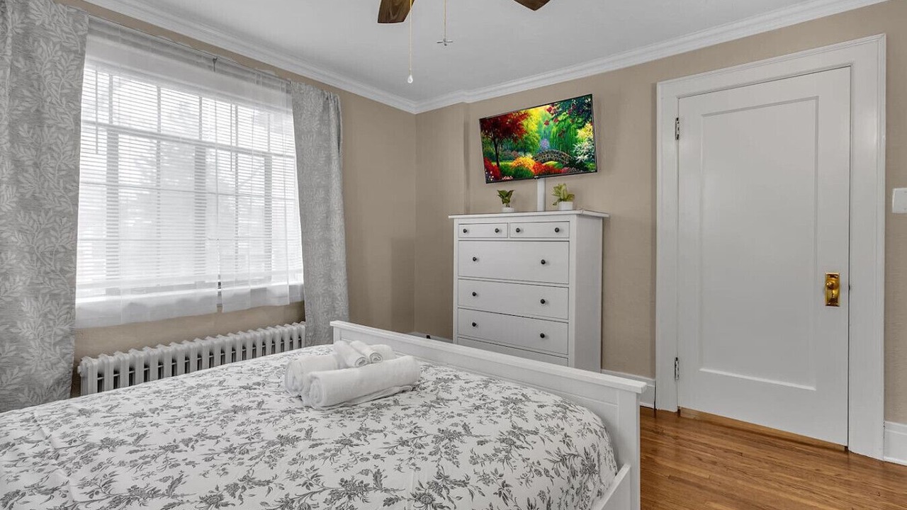 Photo of Bedroom in Niagara Falls