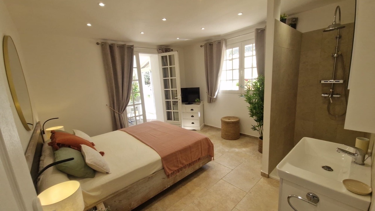 Photo of Bedroom in Sartene