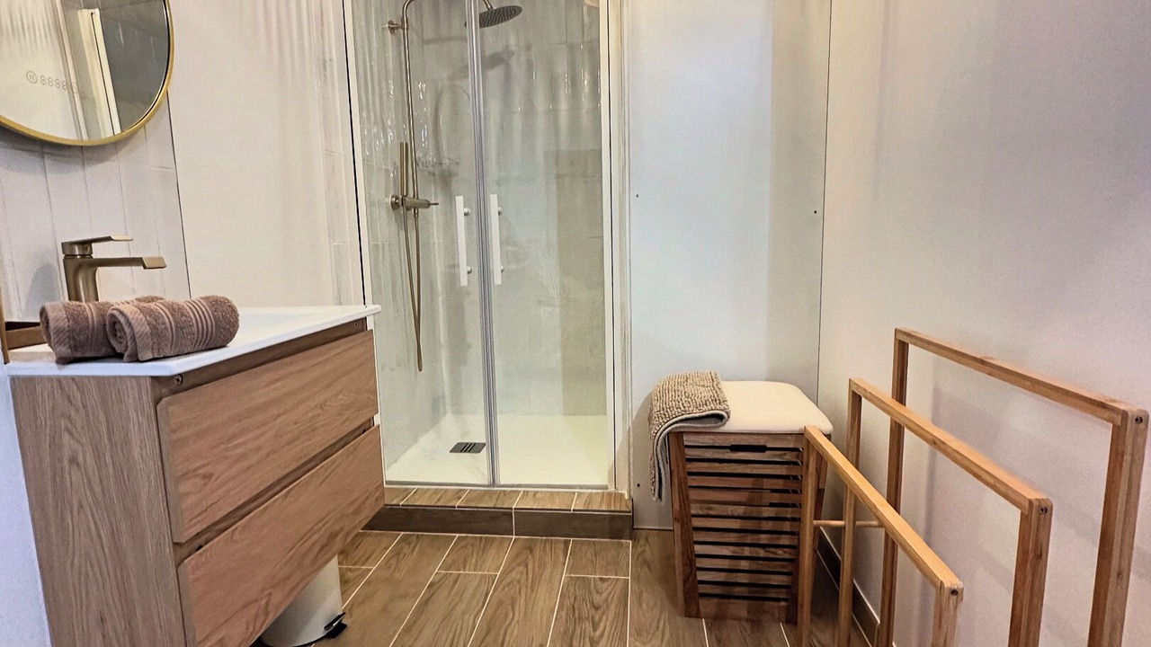 Photo of Bathroom in Brissac-Quince