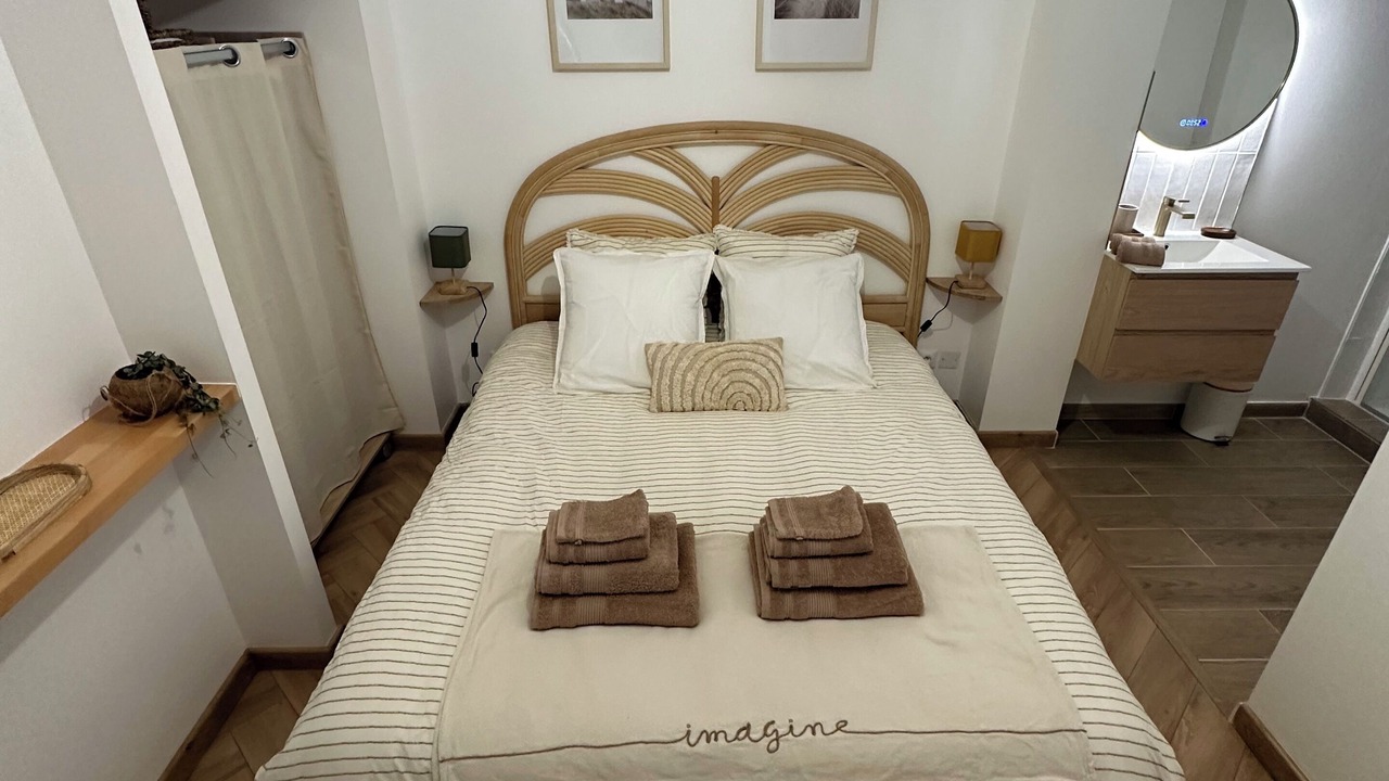 Photo of Bedroom in Brissac-Quince
