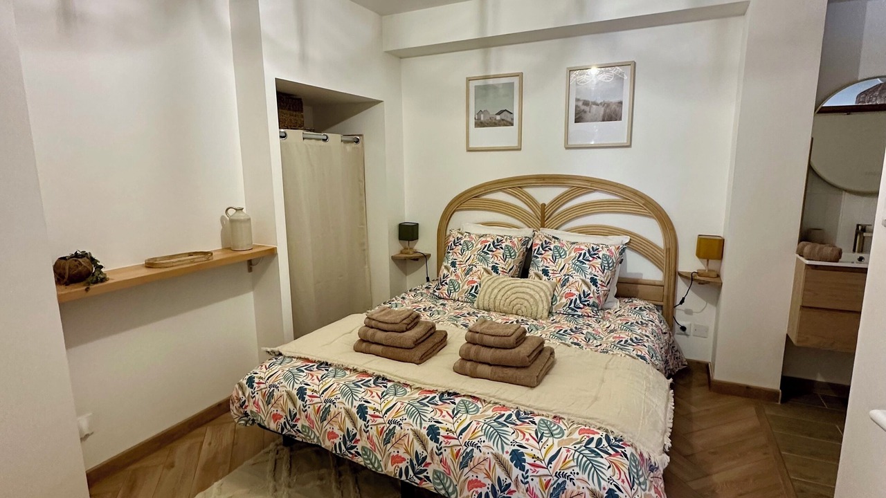 Photo of Bedroom in Brissac-Quince