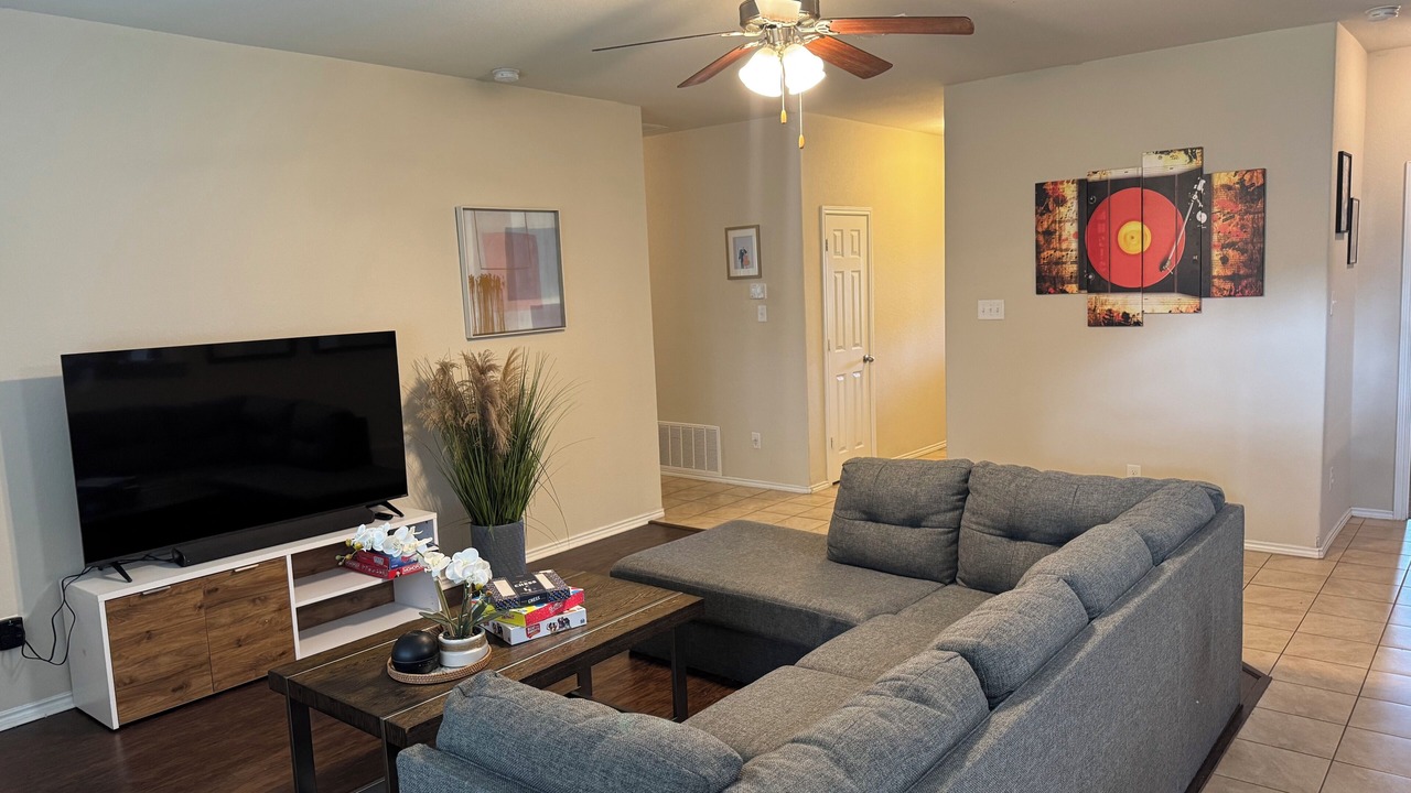 Photo of Livingroom in Killeen