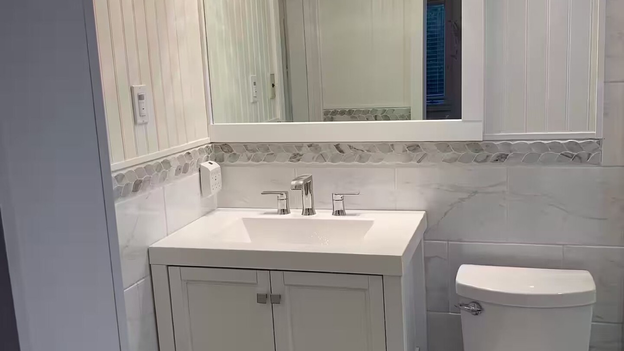 Photo of Bathroom in Sea Scape