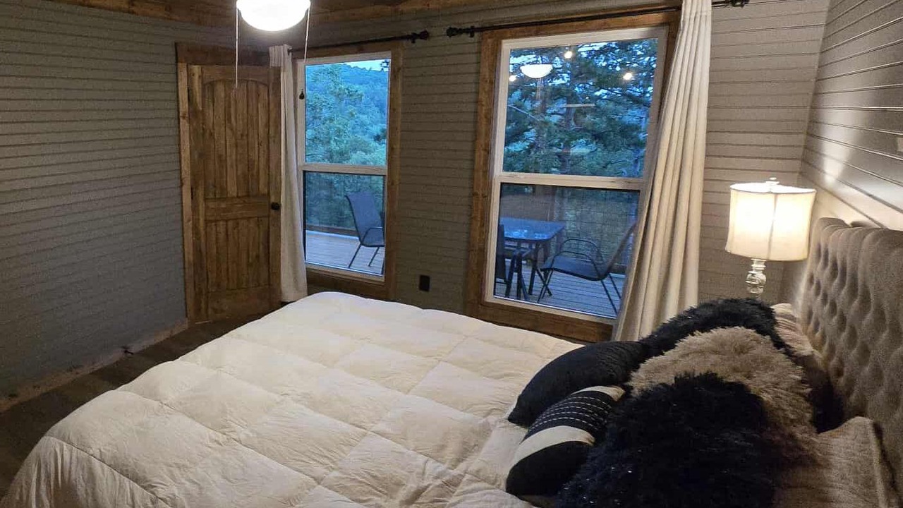 Photo of Bedroom in Fairfield Bay