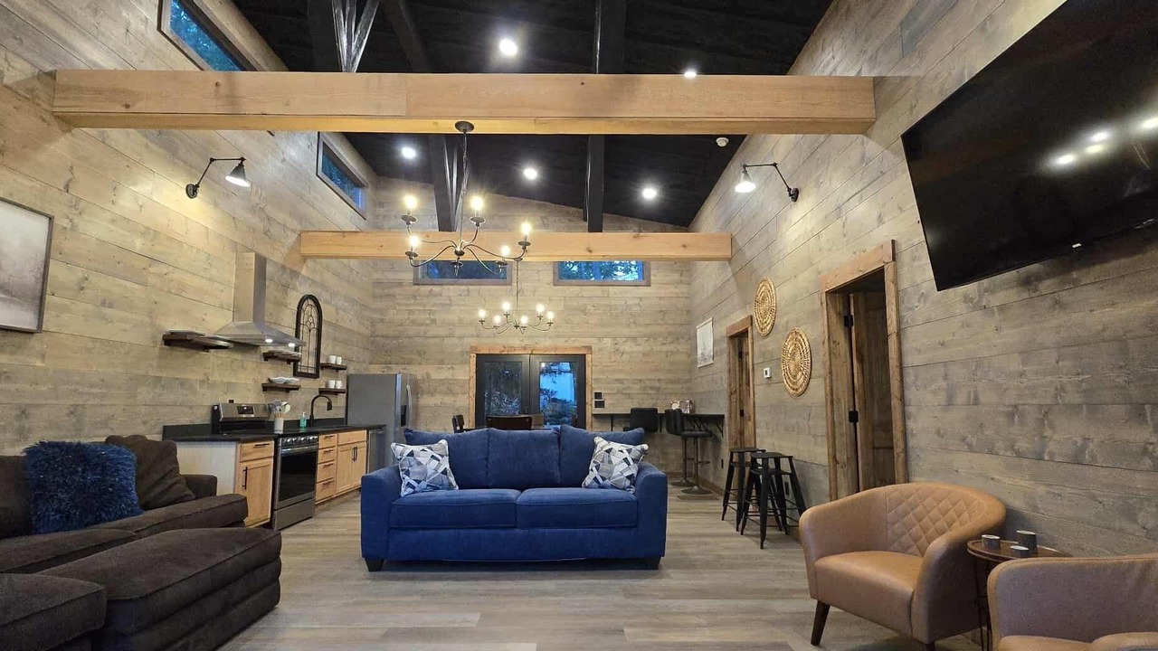 Photo of Livingroom in Fairfield Bay