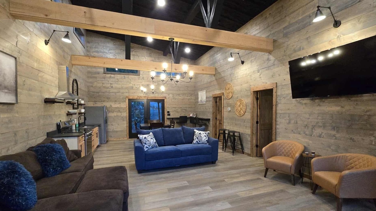 Photo of Livingroom in Fairfield Bay