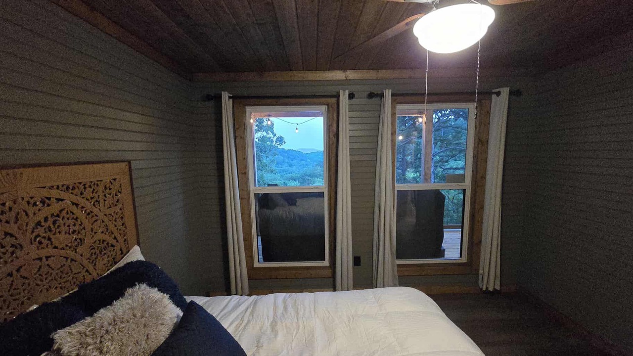 Photo of Bedroom in Fairfield Bay
