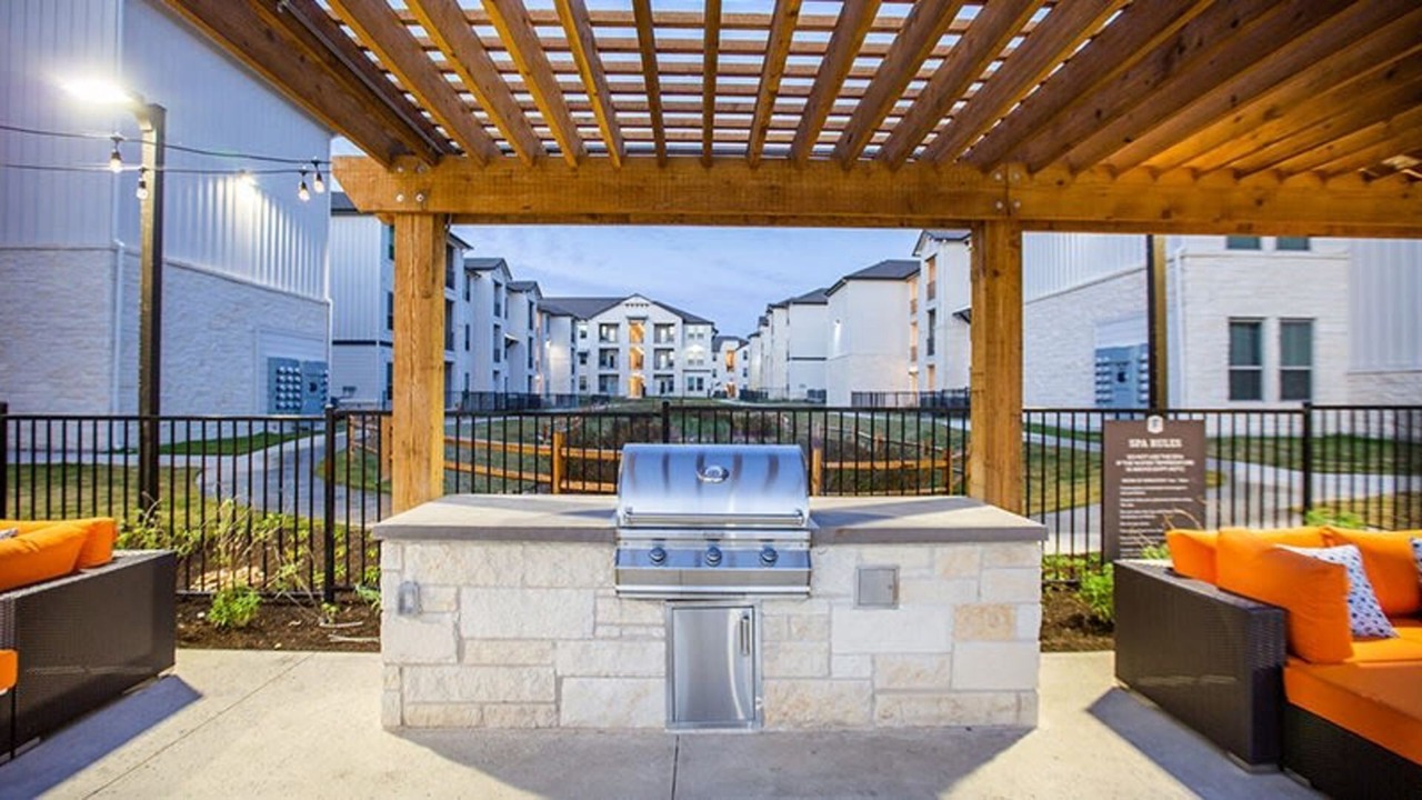 Photo of Outdoor in Manor