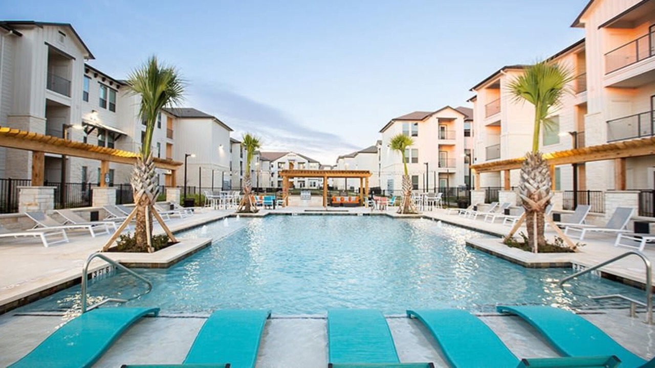 Photo of Outdoor in Manor