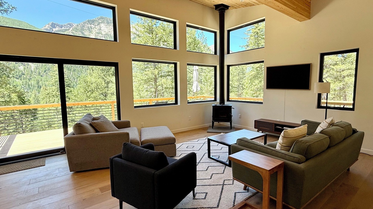 Photo of Livingroom in Carbondale