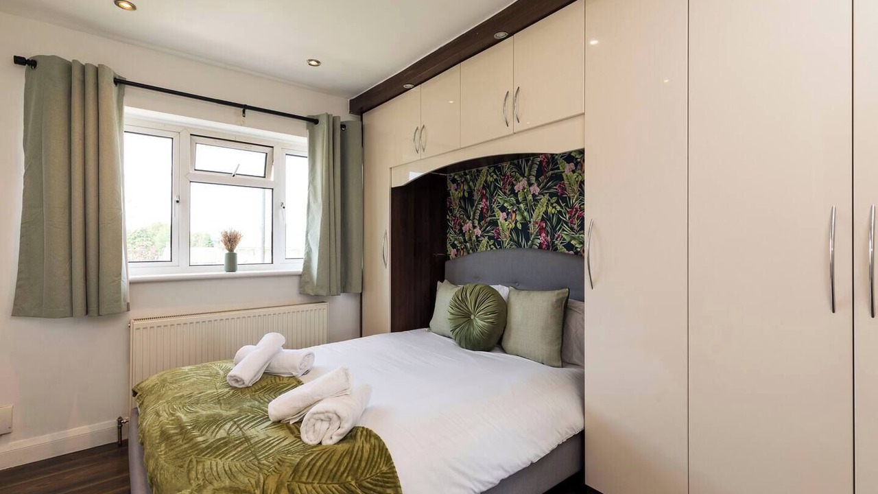 Photo of Others in Crawley City Centre