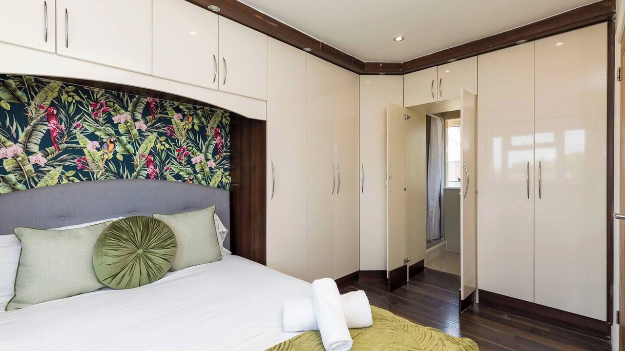 Photo of Others in Crawley City Centre