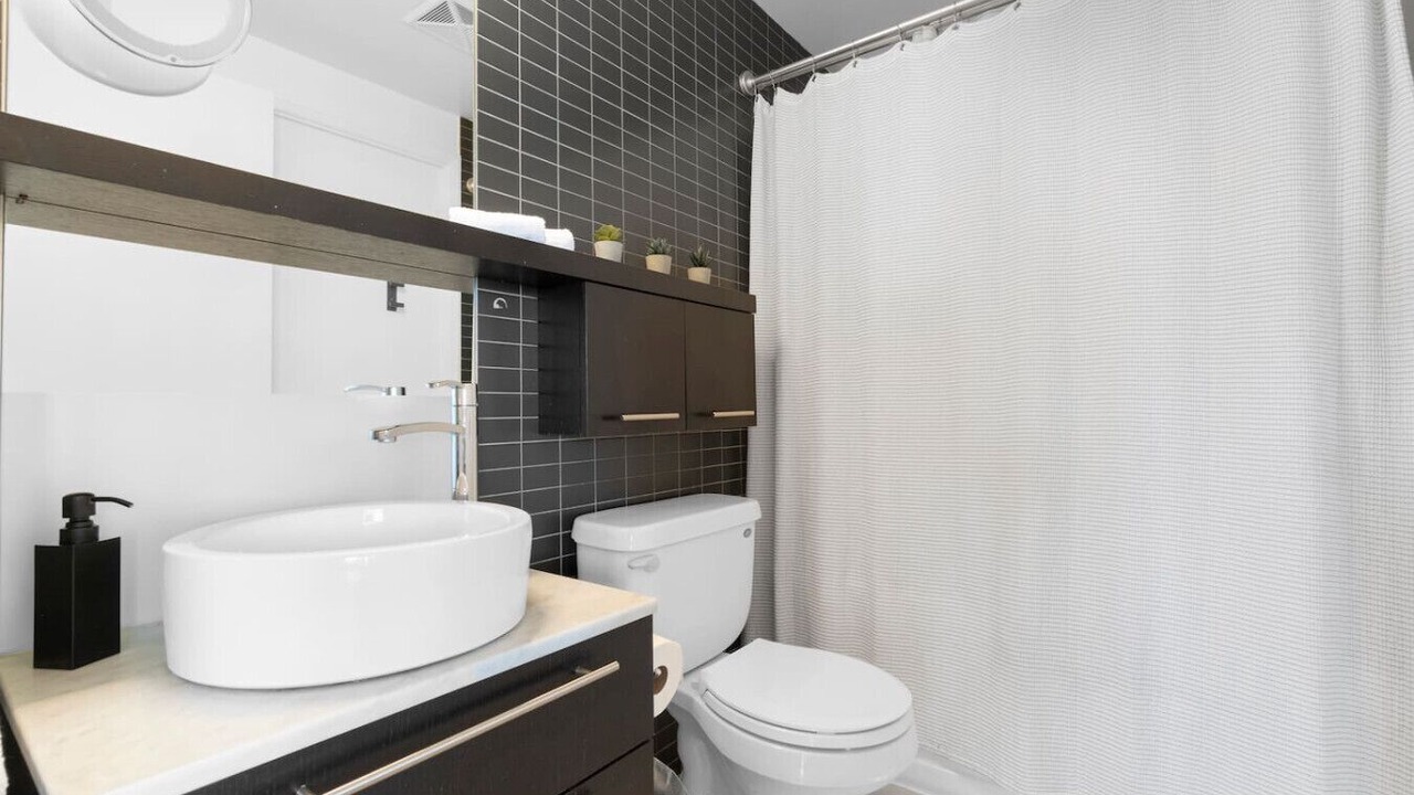 Photo of Bathroom in Cabbagetown