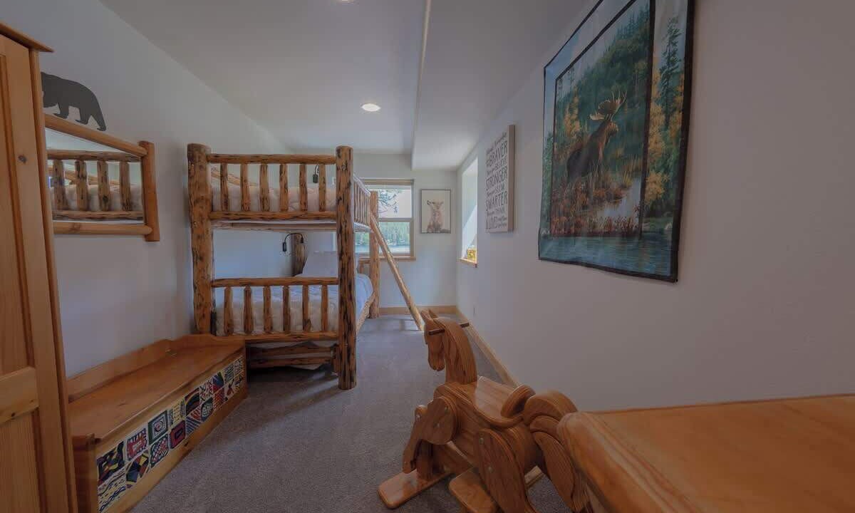 Photo of Bedroom in Loon Lake