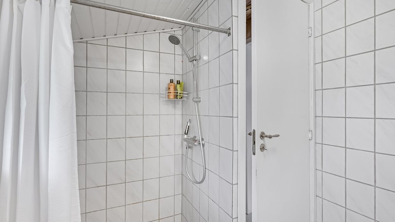 Photo of Bathroom in Hou