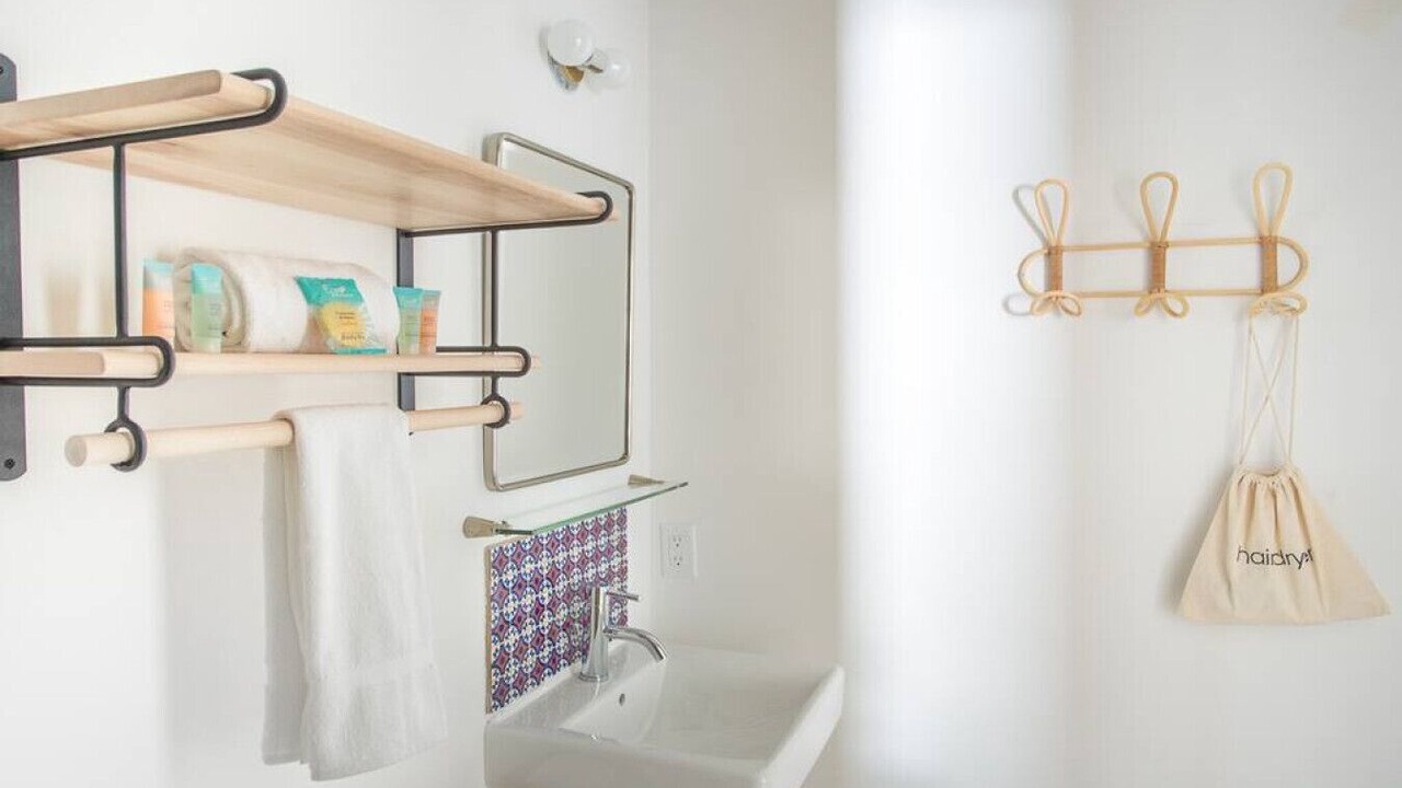 Photo of Bathroom in Yamacraw Village