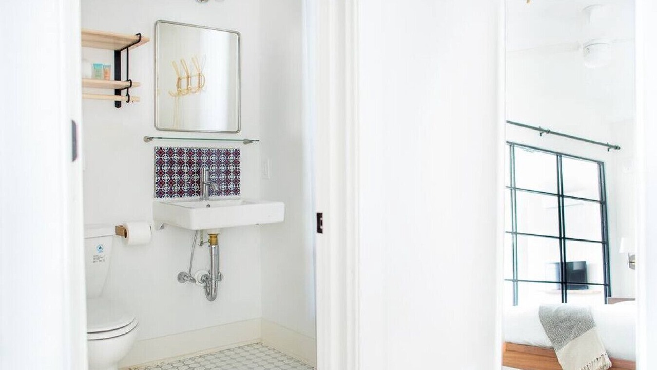 Photo of Bathroom in Yamacraw Village