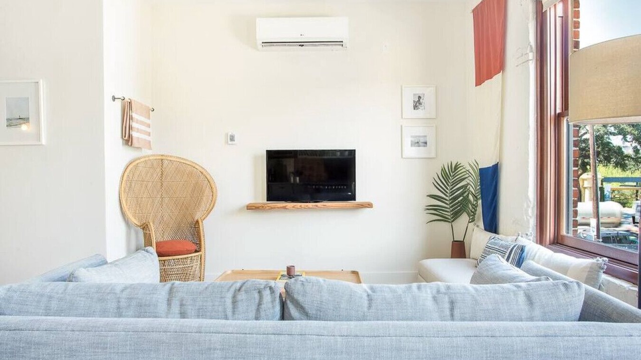 Photo of Livingroom in Yamacraw Village