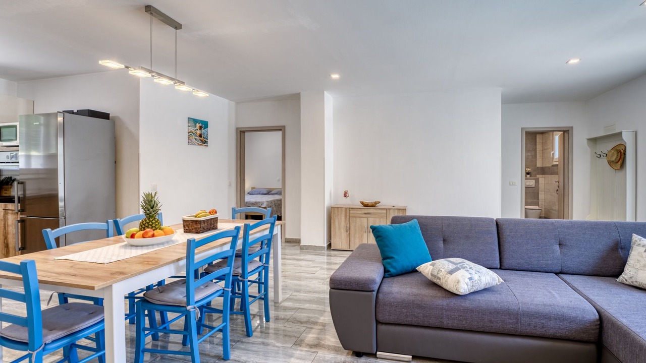 Photo of Livingroom in Gabonjin