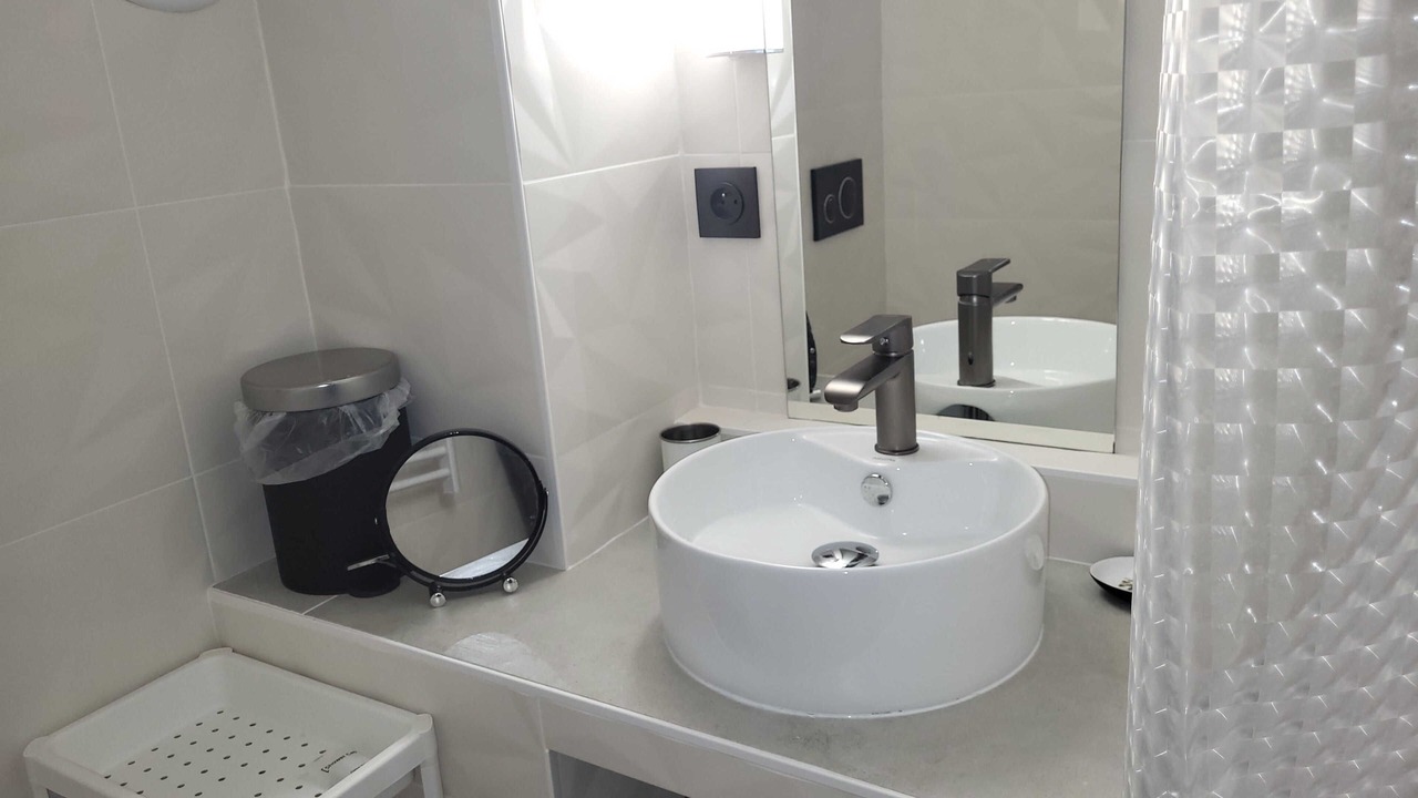 Photo of Bathroom in Puget-Theniers