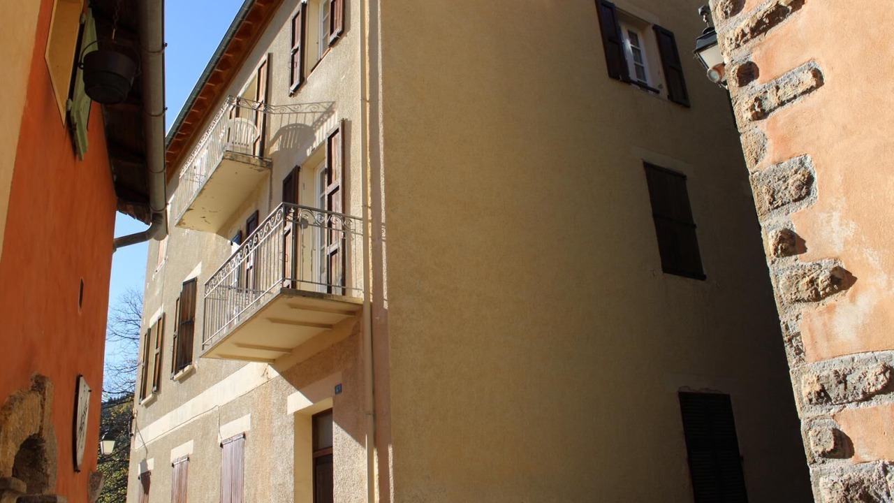 Photo of Outdoor in Peone