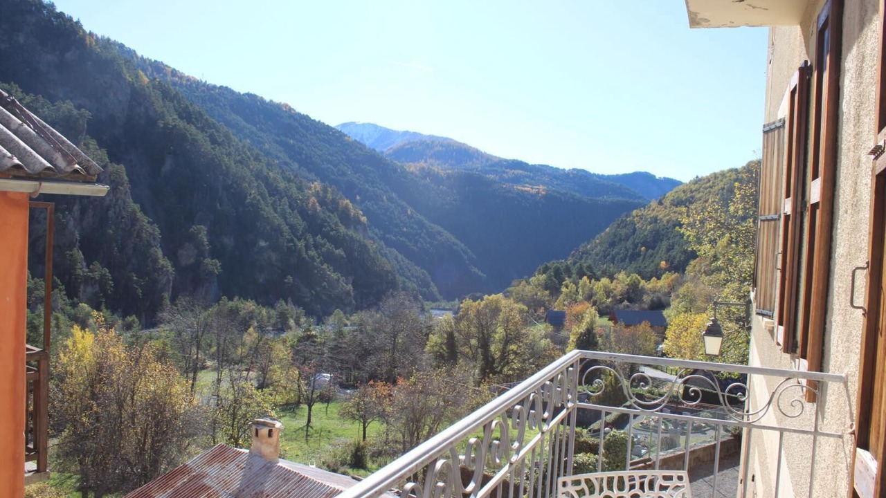 Photo of Outdoor in Peone