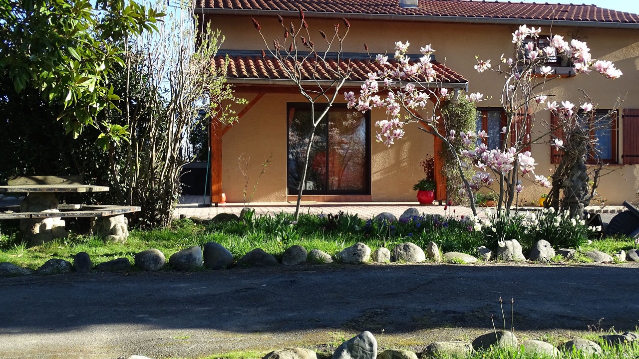 Photo of Outdoor in Villeneuve-de-Riviere