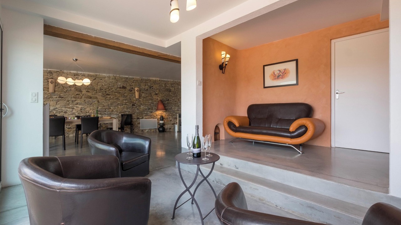 Photo of Livingroom in La Digne-d'Aval