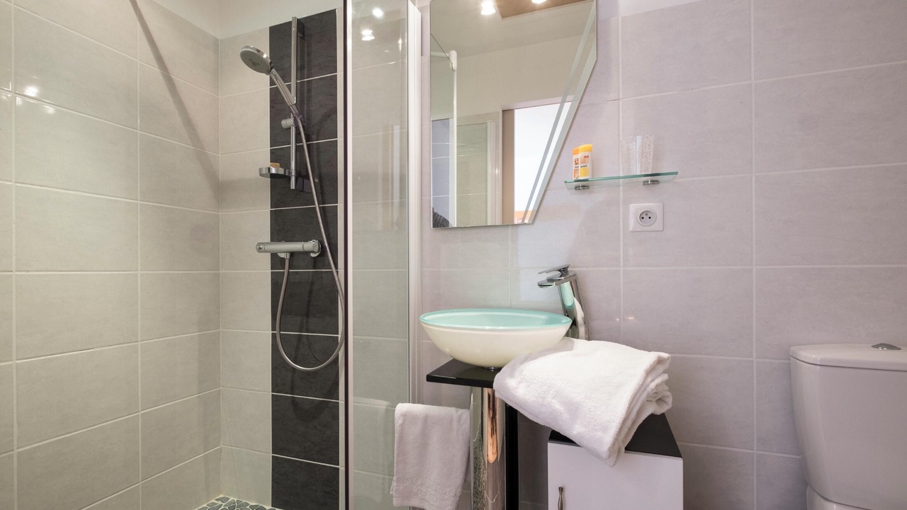 Photo of Bathroom in La Digne-d'Aval