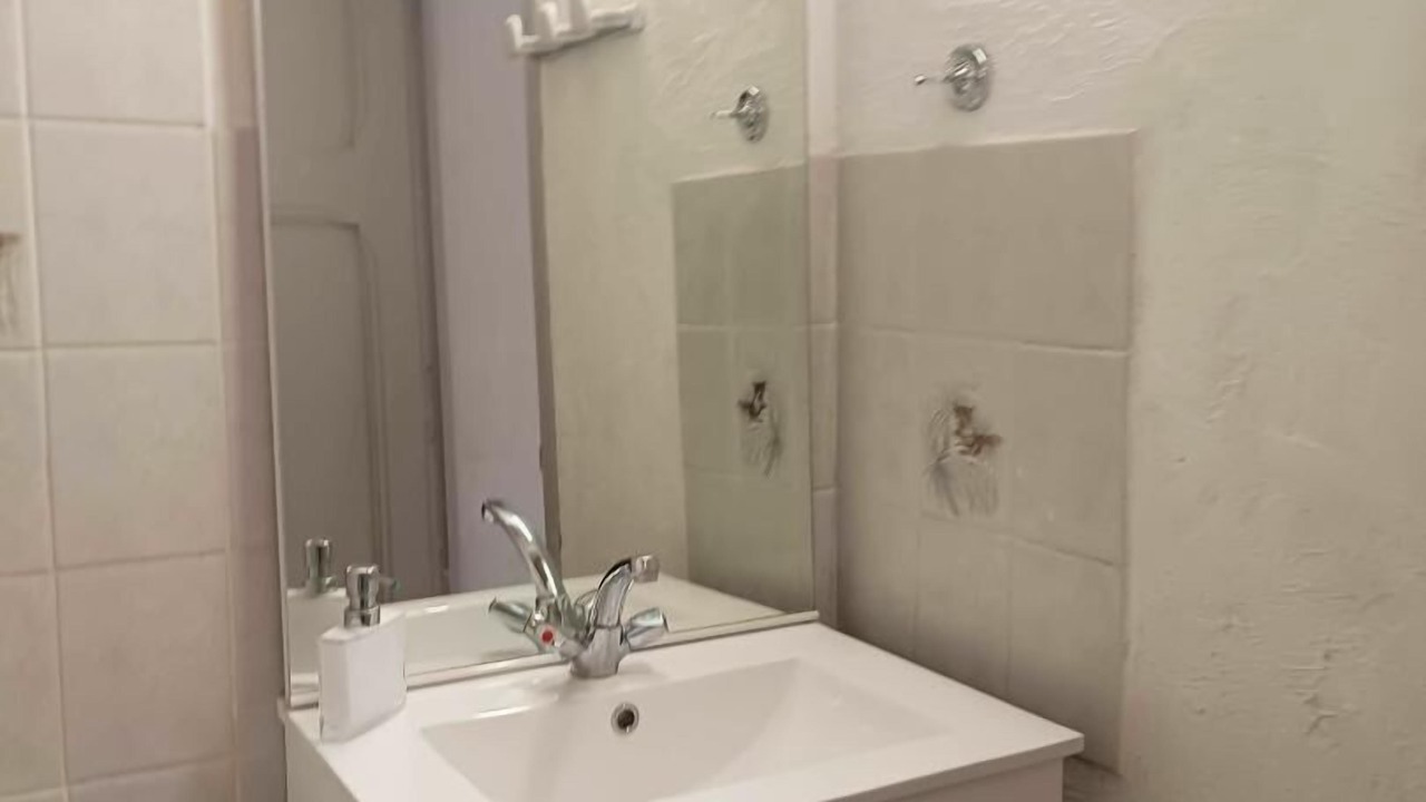 Photo of Bathroom in Seranon