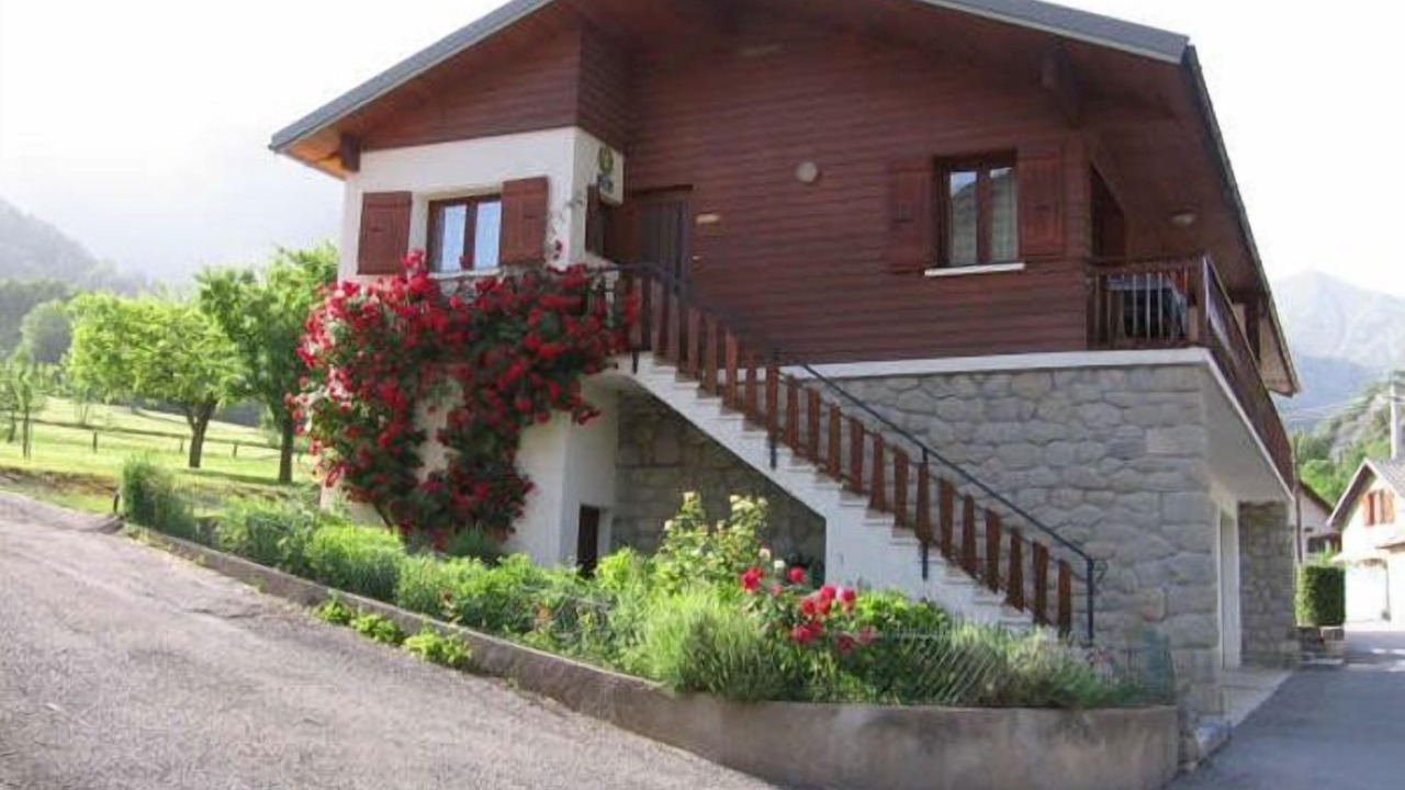 Photo of Outdoor in Entraunes