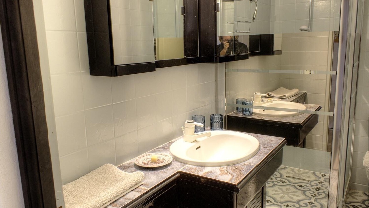 Photo of Bathroom in Speracedes
