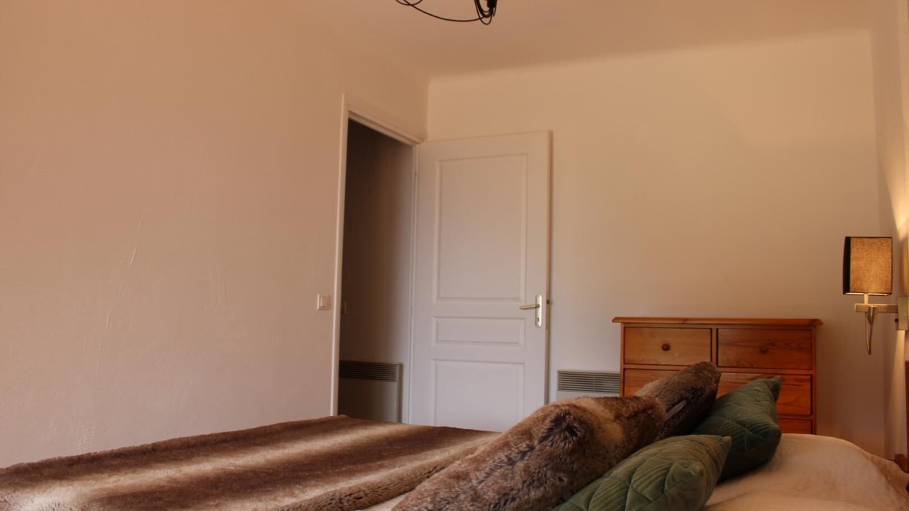 Photo of Bedroom in Utelle