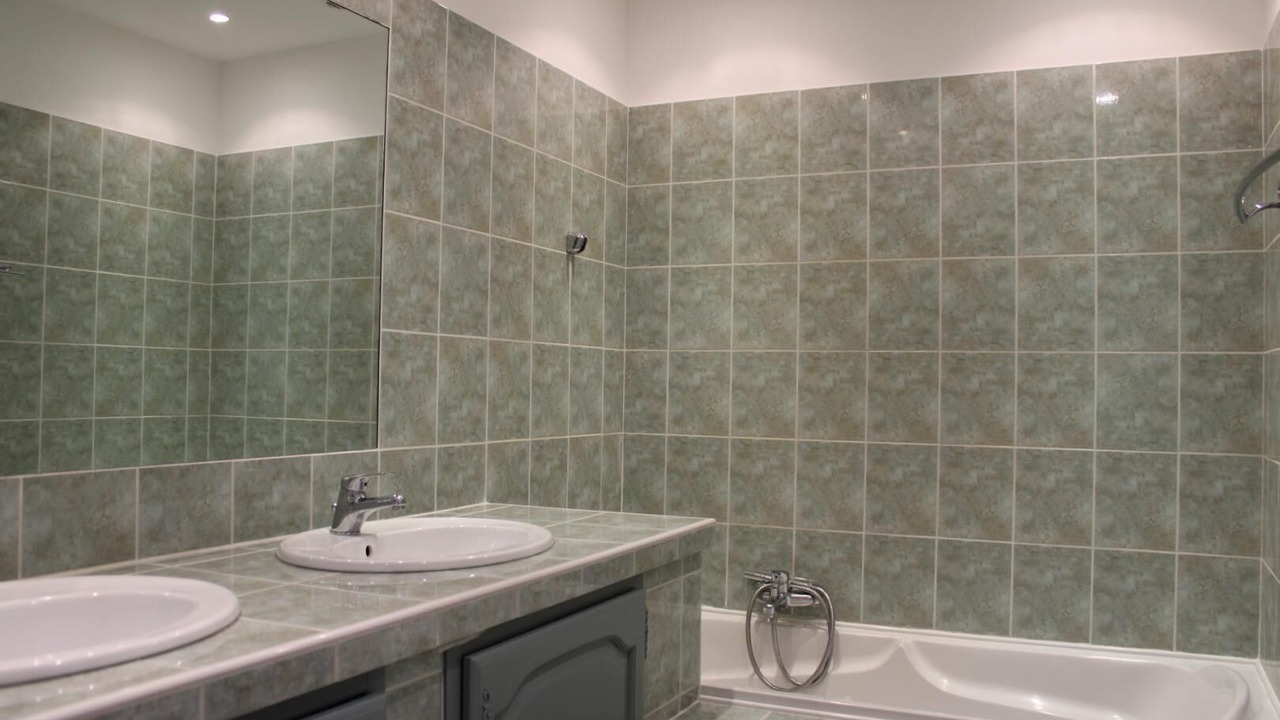 Photo of Bathroom in Utelle